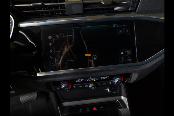Audi Q3 35 TFSI S-line / 150pk/ Leer / Cruise / Airco / Stoelverwarming / Navigatie