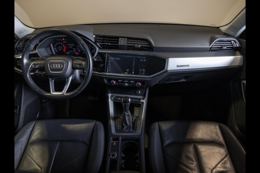Audi Q3 35 TFSI S-line / 150pk/ Leer / Cruise / Airco / Stoelverwarming / Navigatie