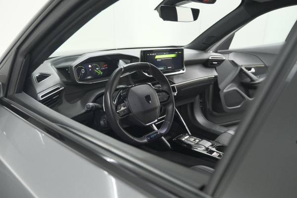 Peugeot 2008 PureTech 130 EAT8 GT | 360 Camera | Dodehoekdetectie | Apple Carplay