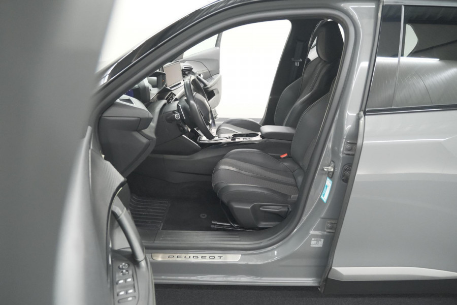 Peugeot 2008 PureTech 130 EAT8 GT | 360 Camera | Dodehoekdetectie | Apple Carplay