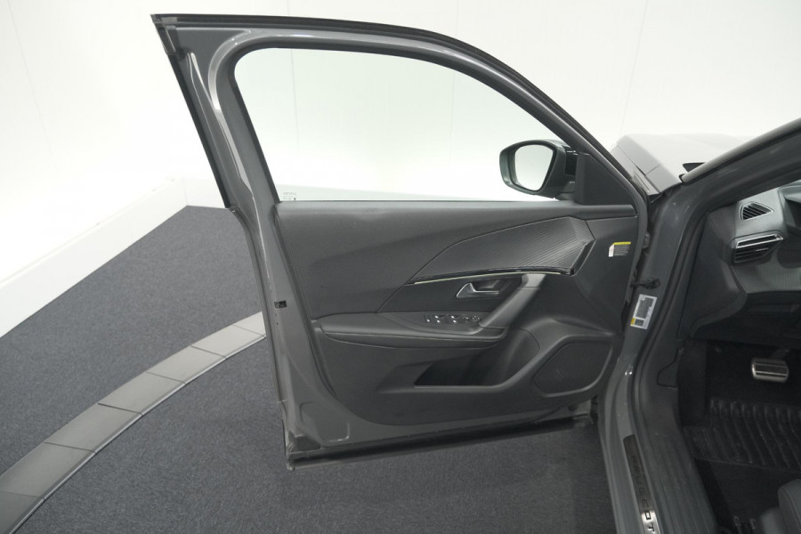 Peugeot 2008 PureTech 130 EAT8 GT | 360 Camera | Dodehoekdetectie | Apple Carplay