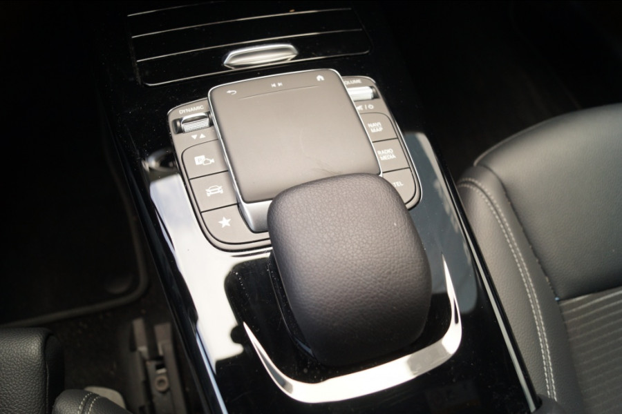 Mercedes-Benz CLA-Klasse Shooting Brake 250e Business Line -NAVI-TREKHAAK-CAM-