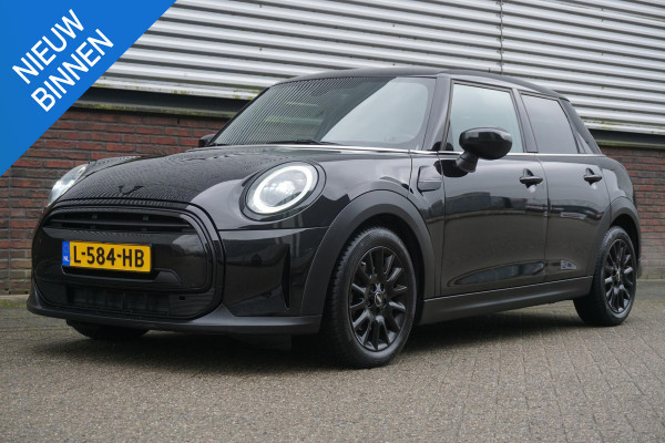 MINI Mini 1.5 One Essential LED/GR. NAVI/1e EIGENAAR.