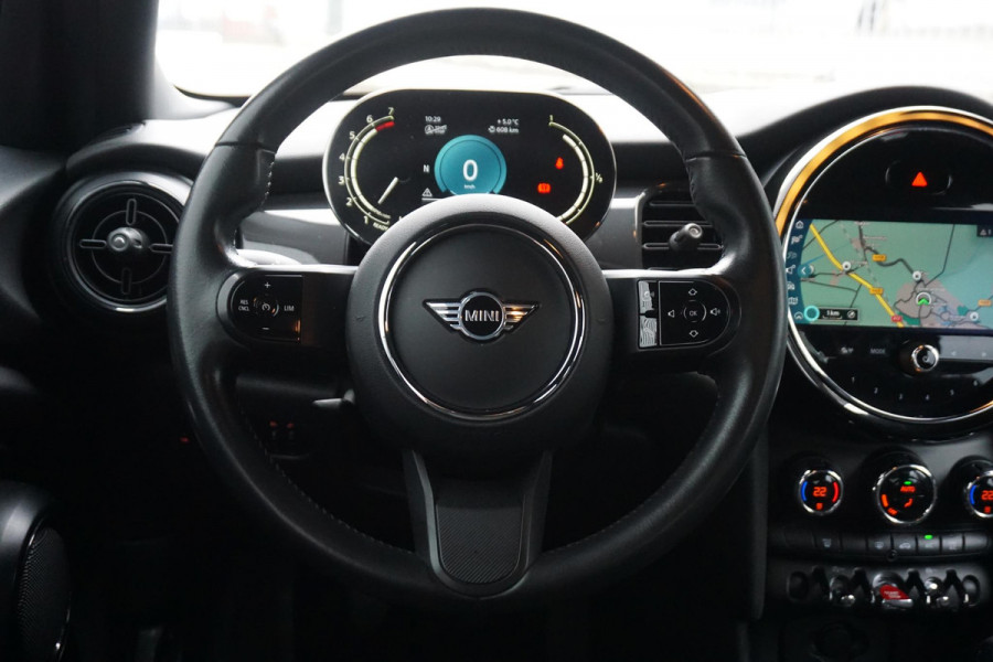 MINI Mini 1.5 One Essential LED/GR. NAVI/1e EIGENAAR.