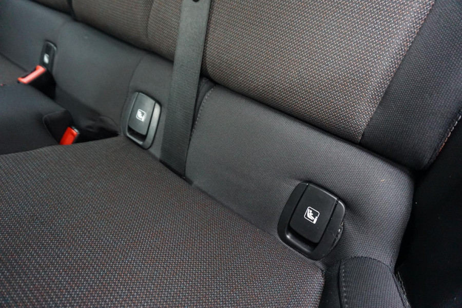 MINI Mini 1.5 One Essential LED/GR. NAVI/1e EIGENAAR.