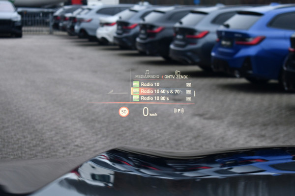 BMW X5 xDrive50e M-Sport Pro Pano Trekh ACC Comfstoel HUD 360 22inch