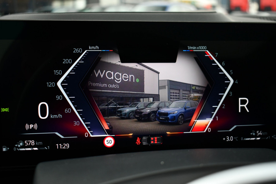 BMW X5 xDrive50e M-Sport Pro Pano Trekh ACC Comfstoel HUD 360 22inch