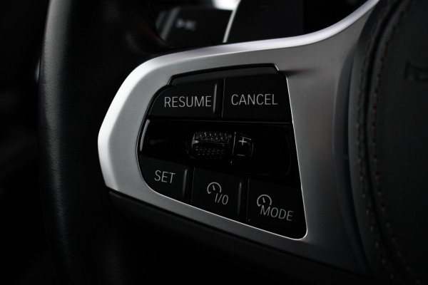 BMW X5 xDrive50e M-Sport Pro Pano Trekh ACC Comfstoel HUD 360 22inch