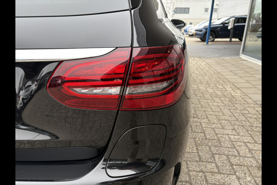 Mercedes-Benz C-Klasse Estate 300e T AMG Line | Plug-in Hybride | PHEV | Panoramadak |  Stoelverwarming | Achteruitrijcamera | Eektrisch vestelbare stoelen | Dealer onderhouden