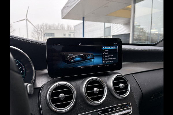 Mercedes-Benz C-Klasse Estate 300e T AMG Line | Plug-in Hybride | PHEV | Panoramadak |  Stoelverwarming | Achteruitrijcamera | Eektrisch vestelbare stoelen | Dealer onderhouden