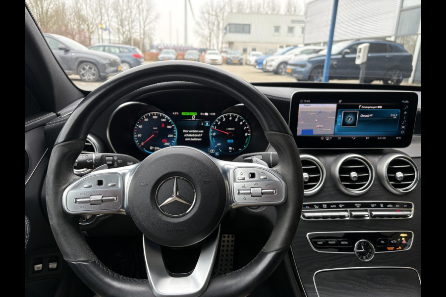Mercedes-Benz C-Klasse Estate 300e T AMG Line | Plug-in Hybride | PHEV | Panoramadak |  Stoelverwarming | Achteruitrijcamera | Eektrisch vestelbare stoelen | Dealer onderhouden