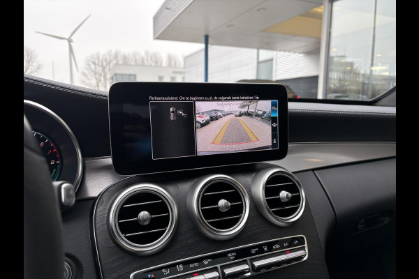 Mercedes-Benz C-Klasse Estate 300e T AMG Line | Plug-in Hybride | PHEV | Panoramadak |  Stoelverwarming | Achteruitrijcamera | Eektrisch vestelbare stoelen | Dealer onderhouden