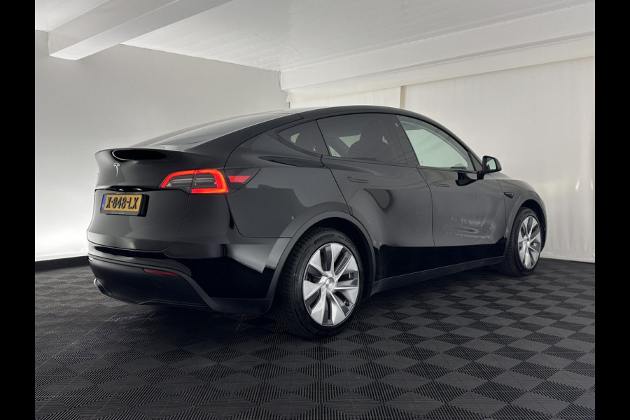 Tesla Model Y RWD 58 kWh [ 3-Fase-11kW ] {SOH-93%} (INCL-BTW) Aut. *HEATPUMP | PANO | LEATHER | AUTO-PILOT | NAVI-FULLMAP | MATRIX-LED | KEYLESS | CAMERA | DAB+ | HEATED-COMFORTSEATS | PRIVACYGLASS | TOPVIEW | 19''ALU*