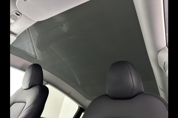 Tesla Model Y RWD 58 kWh [ 3-Fase-11kW ] {SOH-93%} (INCL-BTW) Aut. *HEATPUMP | PANO | LEATHER | AUTO-PILOT | NAVI-FULLMAP | MATRIX-LED | KEYLESS | CAMERA | DAB+ | HEATED-COMFORTSEATS | PRIVACYGLASS | TOPVIEW | 19''ALU*