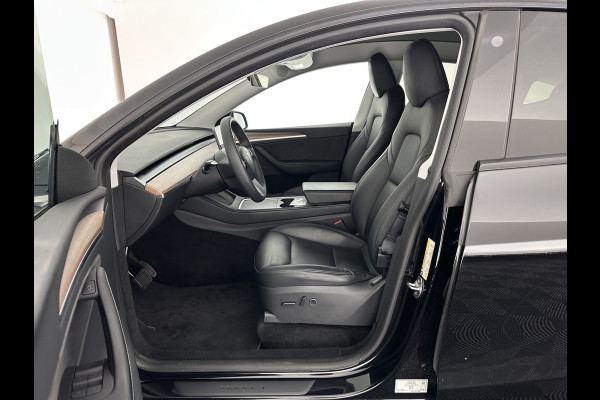 Tesla Model Y RWD 58 kWh [ 3-Fase-11kW ] {SOH-93%} (INCL-BTW) Aut. *HEATPUMP | PANO | LEATHER | AUTO-PILOT | NAVI-FULLMAP | MATRIX-LED | KEYLESS | CAMERA | DAB+ | HEATED-COMFORTSEATS | PRIVACYGLASS | TOPVIEW | 19''ALU*