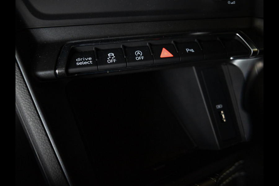 Audi Q3 35 TFSI S edition / 150pk / S-Line / Navigatie / Automaat / Airco / Klimaatregeling