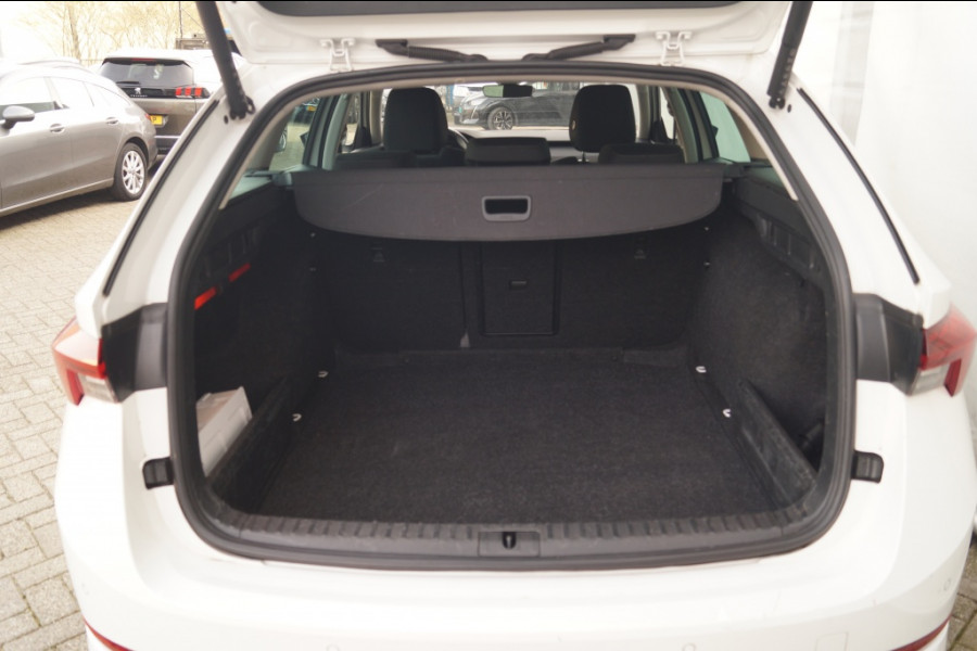 Škoda Octavia Combi 1.0 e-TSI 110pk DSG Business Edition -NAVI-DIGI-TREKHAAK-