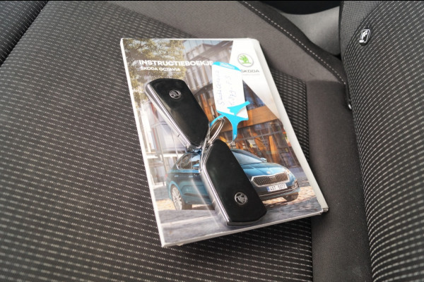 Škoda Octavia Combi 1.0 e-TSI 110pk DSG Business Edition -NAVI-DIGI-TREKHAAK-