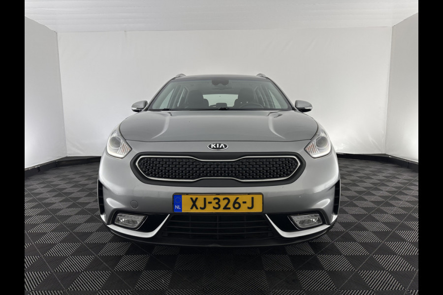 Kia Niro 1.6 GDi Hybrid ExecutiveLine (INCL.BTW) Aut. *LEATHER-FABRIC | NAVI-FULLMAP | KEYLESS | CAMERA | COMFORT-SEATS | DIGI-COCKPIT | LANE-ASSIST | ECC | CARPLAY | PDC | TOWBAR | 16''ALU*