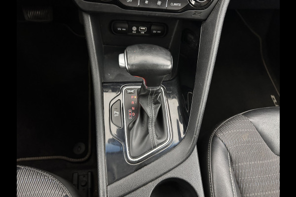 Kia Niro 1.6 GDi Hybrid ExecutiveLine (INCL.BTW) Aut. *LEATHER-FABRIC | NAVI-FULLMAP | KEYLESS | CAMERA | COMFORT-SEATS | DIGI-COCKPIT | LANE-ASSIST | ECC | CARPLAY | PDC | TOWBAR | 16''ALU*