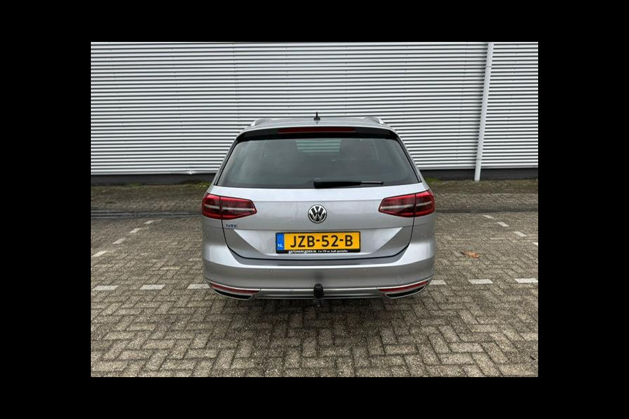 Volkswagen Passat Variant 1.4 TSI GTE,Navigatie,Parkeersensoren,Cruisecontrol,trekhaak,LED,stoelverwarming