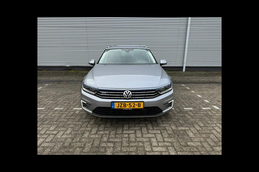 Volkswagen Passat Variant 1.4 TSI GTE,Navigatie,Parkeersensoren,Cruisecontrol,trekhaak,LED,stoelverwarming