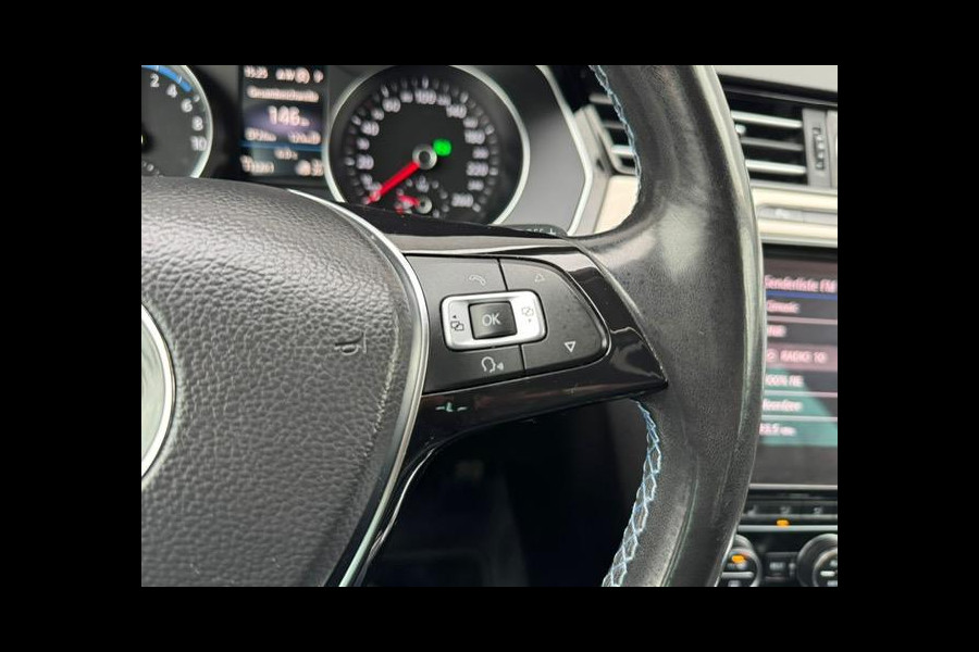 Volkswagen Passat Variant 1.4 TSI GTE,Navigatie,Parkeersensoren,Cruisecontrol,trekhaak,LED,stoelverwarming