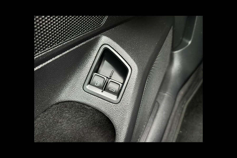 Volkswagen Passat Variant 1.4 TSI GTE,Navigatie,Parkeersensoren,Cruisecontrol,trekhaak,LED,stoelverwarming