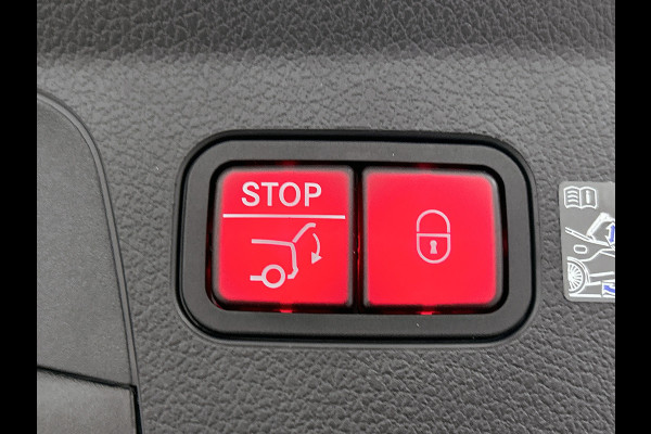 Mercedes-Benz GLE Coupé AMG 53 Hybrid 4MATIC+ Night Edition Premium Plus | Sierelementen AMG carbon | Winterpakket | Remklauwen rood | 22 inch AMG velgen | Stoelventilatie voor | Stoelverwarming achter | Dakhemel alcantara | Rijassistentiepakket | 360°-camera | Head-up display | Sluitbekrachtiging  |