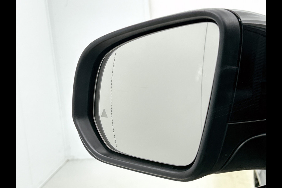 Mercedes-Benz GLE Coupé AMG 53 Hybrid 4MATIC+ Night Edition Premium Plus | Sierelementen AMG carbon | Winterpakket | Remklauwen rood | 22 inch AMG velgen | Stoelventilatie voor | Stoelverwarming achter | Dakhemel alcantara | Rijassistentiepakket | 360°-camera | Head-up display | Sluitbekrachtiging  |