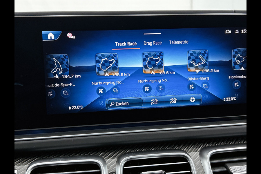 Mercedes-Benz GLE Coupé AMG 53 Hybrid 4MATIC+ Night Edition Premium Plus | Sierelementen AMG carbon | Winterpakket | Remklauwen rood | 22 inch AMG velgen | Stoelventilatie voor | Stoelverwarming achter | Dakhemel alcantara | Rijassistentiepakket | 360°-camera | Head-up display | Sluitbekrachtiging  |