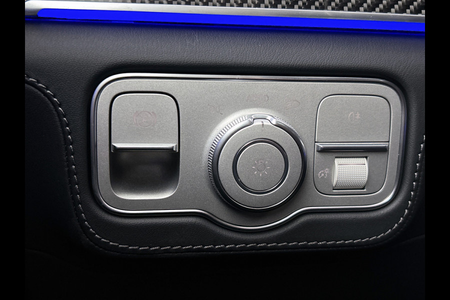 Mercedes-Benz GLE Coupé AMG 53 Hybrid 4MATIC+ Night Edition Premium Plus | Sierelementen AMG carbon | Winterpakket | Remklauwen rood | 22 inch AMG velgen | Stoelventilatie voor | Stoelverwarming achter | Dakhemel alcantara | Rijassistentiepakket | 360°-camera | Head-up display | Sluitbekrachtiging  |