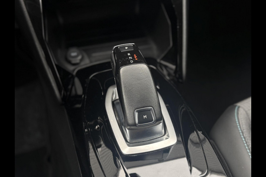 Peugeot 2008 1.2 PureTech Allure Pack 2e Eigenaar|Navi|Carplay|Camera|Clima|Cruise|Stoelverwarming|APK tot 03-2027