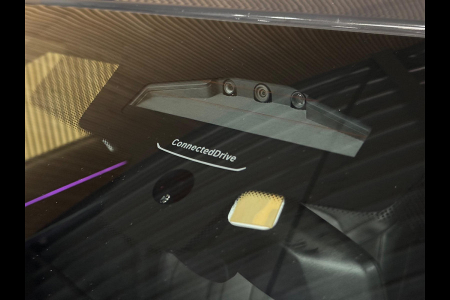 BMW 7 Serie 745e High Executive M-sport Carbon Core PANO|SOFT CLOSE|HUD|H&K|SHADOW|LASER|MASSAGE V&A|STOEL VENTILATIE