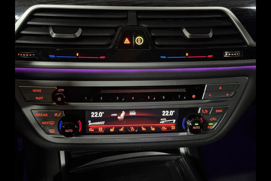 BMW 7 Serie 745e High Executive M-sport Carbon Core PANO|SOFT CLOSE|HUD|H&K|SHADOW|LASER|MASSAGE V&A|STOEL VENTILATIE