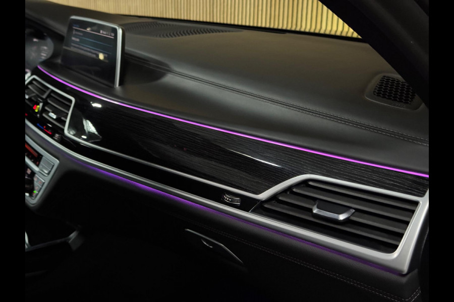 BMW 7 Serie 745e High Executive M-sport Carbon Core PANO|SOFT CLOSE|HUD|H&K|SHADOW|LASER|MASSAGE V&A|STOEL VENTILATIE