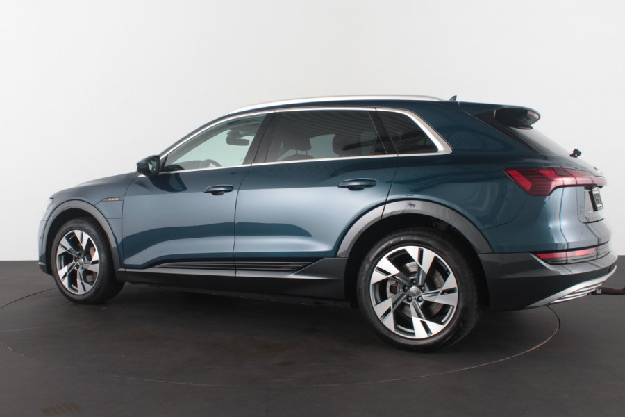 Audi e-tron 55 quattro advanced Pro Line Plus 95 kWh Leer/Memory/Trekhaak/Galaxis blauw/Adaptive Cruise Control