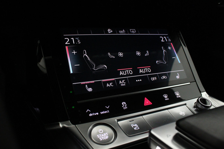 Audi e-tron 55 quattro advanced Pro Line Plus 95 kWh Leer/Memory/Trekhaak/Galaxis blauw/Adaptive Cruise Control