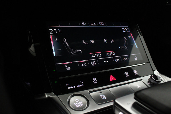 Audi e-tron 55 quattro advanced Pro Line Plus 95 kWh Leer/Memory/Trekhaak/Galaxis blauw/Adaptive Cruise Control