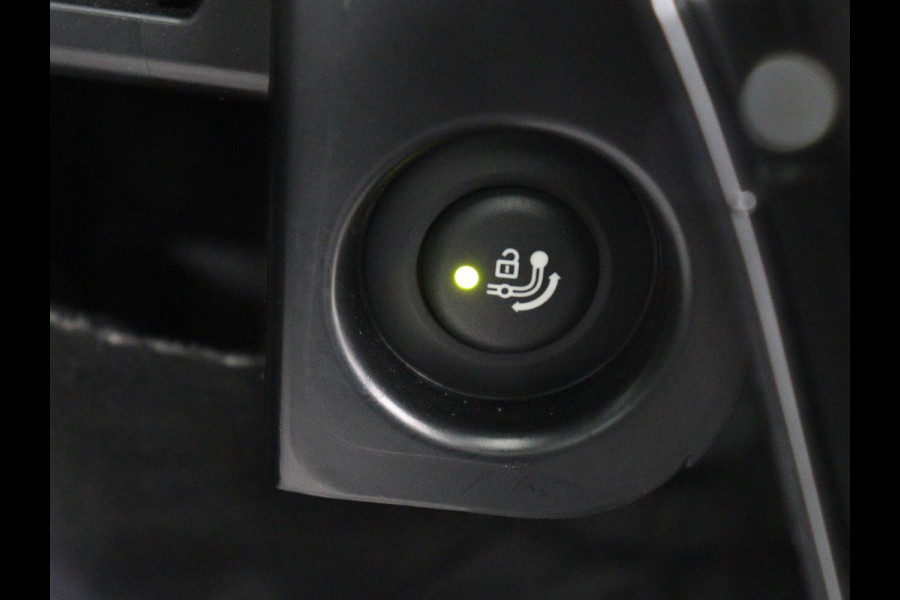 BMW X3 xDrive30e M Sport | Panoramadak | Head-Up | Stoelverwarming | Trekhaak | 360 Camera | Leder | Sportstoelen | Carplay | Sfeerverlichting | Laserlicht | Live Cockpit | Navigatie | PHEV | Plug In