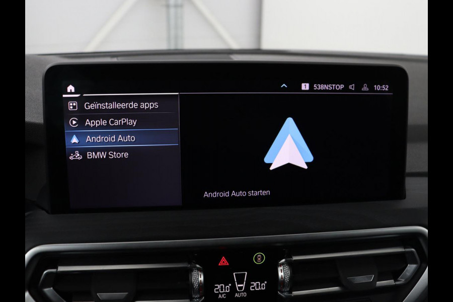 BMW X3 xDrive30e M Sport | Panoramadak | Head-Up | Stoelverwarming | Trekhaak | 360 Camera | Leder | Sportstoelen | Carplay | Sfeerverlichting | Laserlicht | Live Cockpit | Navigatie | PHEV | Plug In