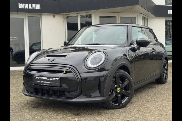 MINI Cooper SE Black EDITIE 33 kWh Head-Up Harman/Kardon Panoramadak . Neem contact op en we maken een afspraak!