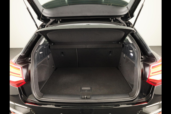 Audi Q2 35 TFSI Advanced edition 150 pk S-tronic | Navigatie | Parkeersensoren | Achteruitrijcamera | Adaptieve cruise control | LED koplampen | Stoelverwarming |