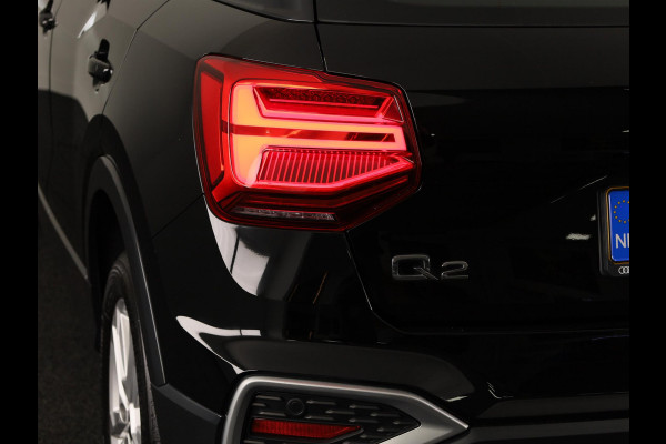 Audi Q2 35 TFSI Advanced edition 150 pk S-tronic | Navigatie | Parkeersensoren | Achteruitrijcamera | Adaptieve cruise control | LED koplampen | Stoelverwarming |