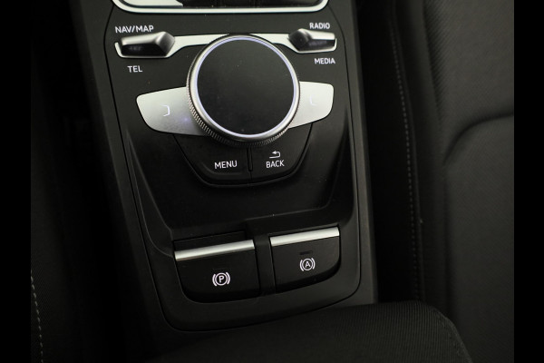 Audi Q2 35 TFSI Advanced edition 150 pk S-tronic | Navigatie | Parkeersensoren | Achteruitrijcamera | Adaptieve cruise control | LED koplampen | Stoelverwarming |
