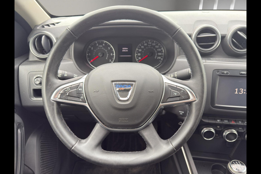 Dacia Duster 1.6 SCe Prestige | 360 Camera | Airco (automatisch) | Navigatie | 17"| Parksensors V+A |