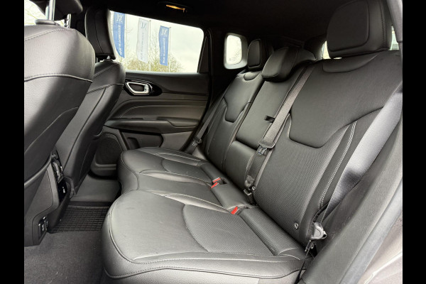 Jeep Compass 1.3T 4 x e 240 | 80th Anniversary PHEV 4WD| STOEL + STUURVERWARMING| ADAPTIVE CRUISE CONTROL| ACHTERUITRIJCAMERA| ELEKTRISCHE STOELEN| KEYLESS| 19 INCH! |SUPER COMPLEET UITGEVOERD! |