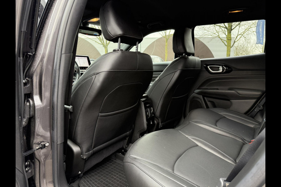 Jeep Compass 1.3T 4 x e 240 | 80th Anniversary PHEV 4WD| STOEL + STUURVERWARMING| ADAPTIVE CRUISE CONTROL| ACHTERUITRIJCAMERA| ELEKTRISCHE STOELEN| KEYLESS| 19 INCH! |SUPER COMPLEET UITGEVOERD! |
