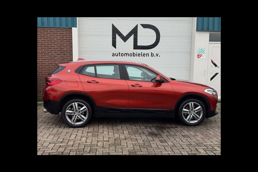 BMW X2 SDrive20i High Executive - Dealer onderhouden-Head-UP