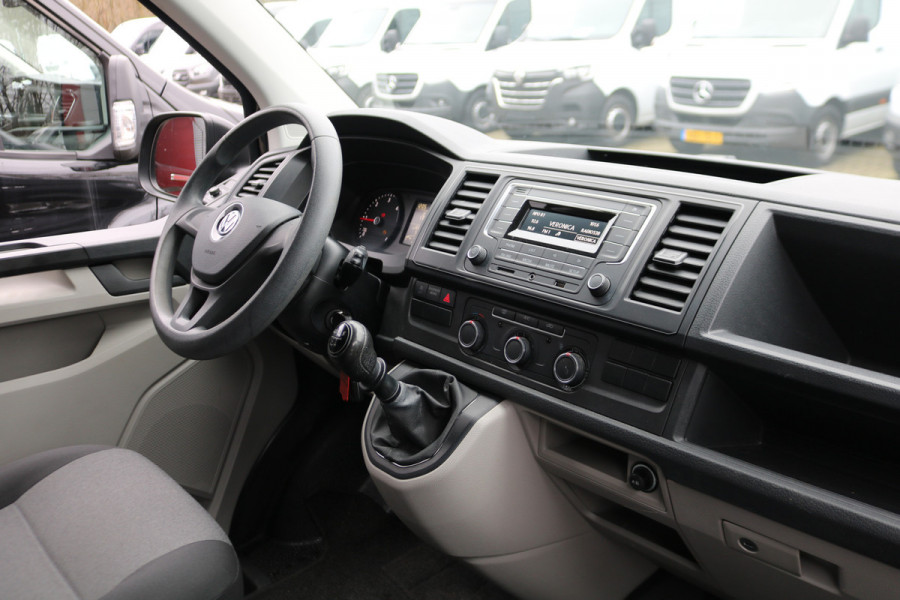 Volkswagen Transporter 2.0 TDI L2 H1 102pk Airco Trekhaak
